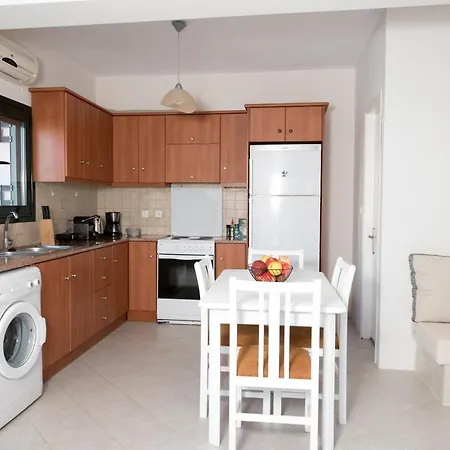 Endless Blue Vila Kalamítsi